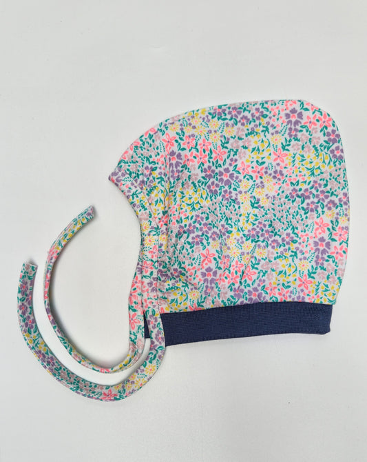 Tying Cap - Flower Garden