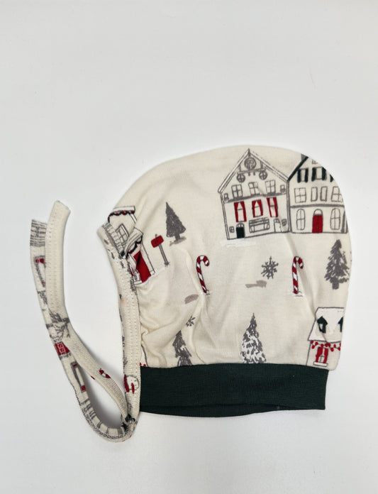 Tying Cap - Christmas House